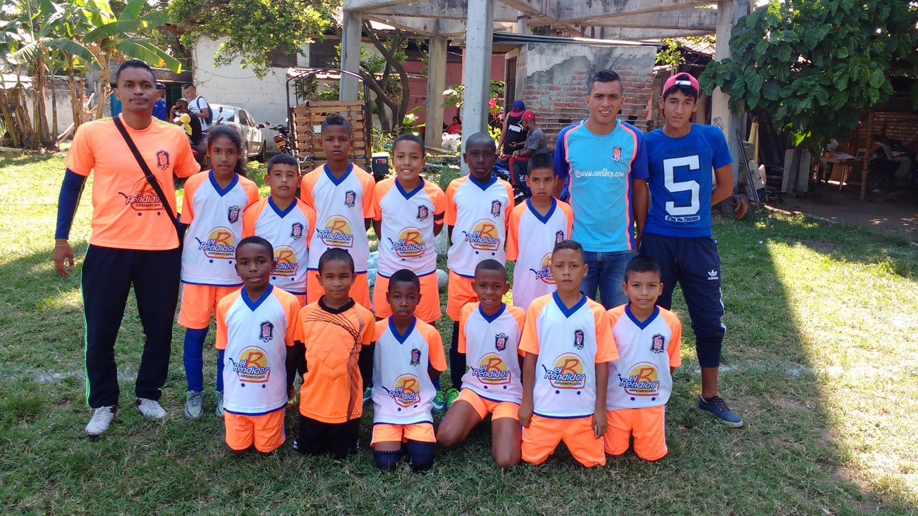 8 Julio 2018-Nuestro formador Juan Yandun frente a sus dirigidos de la categoria Sub 10 en enfrentamiento por Copa Oriente frente a Astros de Villagorgona Candelaria